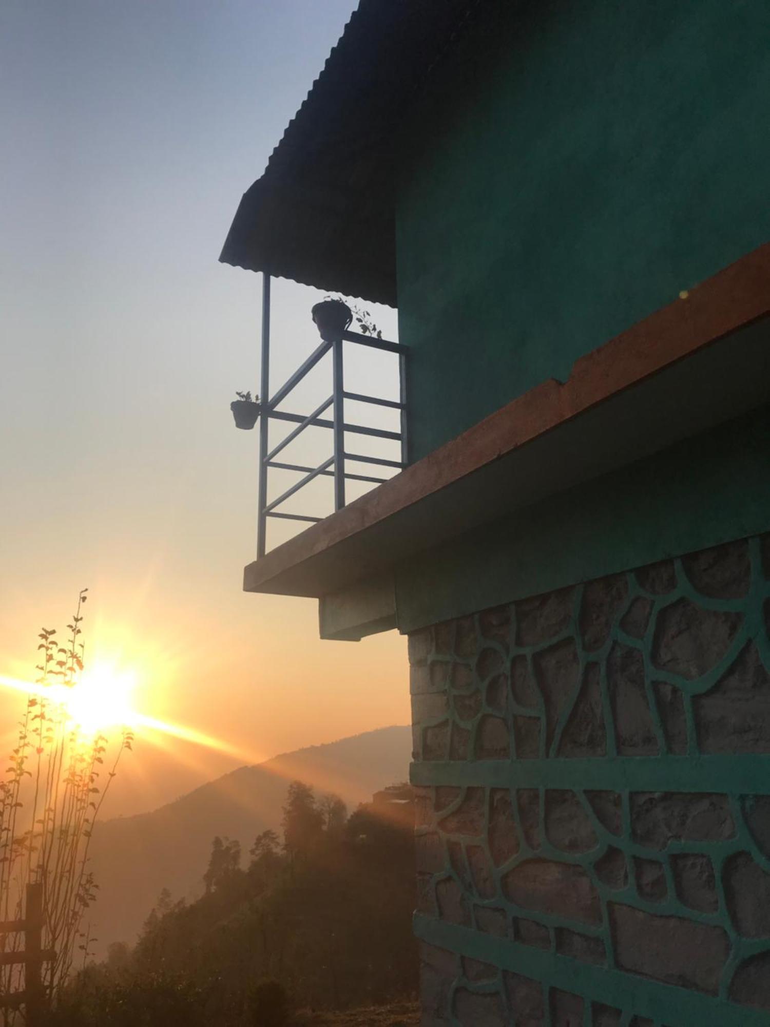 נגאקוט Sunrise Point Homestay מראה חיצוני תמונה